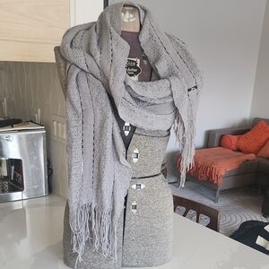 Gray Knit Fringe Scarf